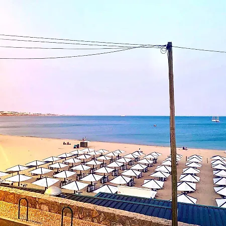 Spacious Getaway Apartment Cascais